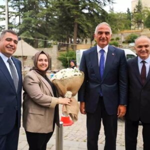 bakan ersoy konuralp antik kentini ziyaret etti VfyTVAEK