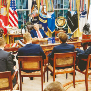 trumptan oval ofis pozu avrupayi hizaya getirdi Aj1FxDXY