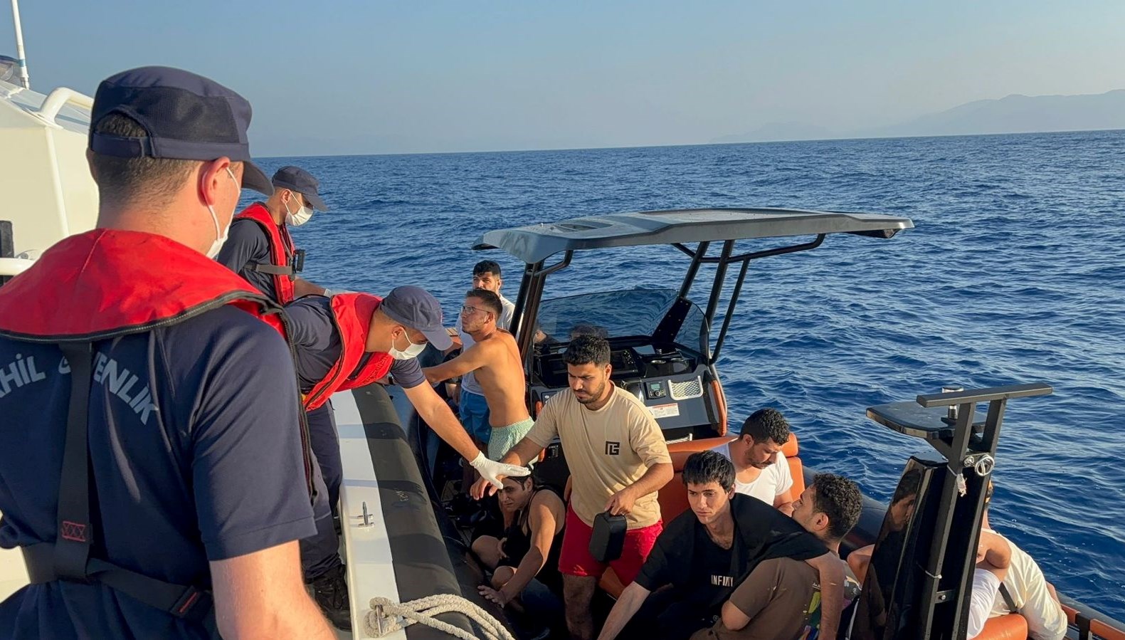 17 duzensiz gocmen kurtarildi SYVGqW7x