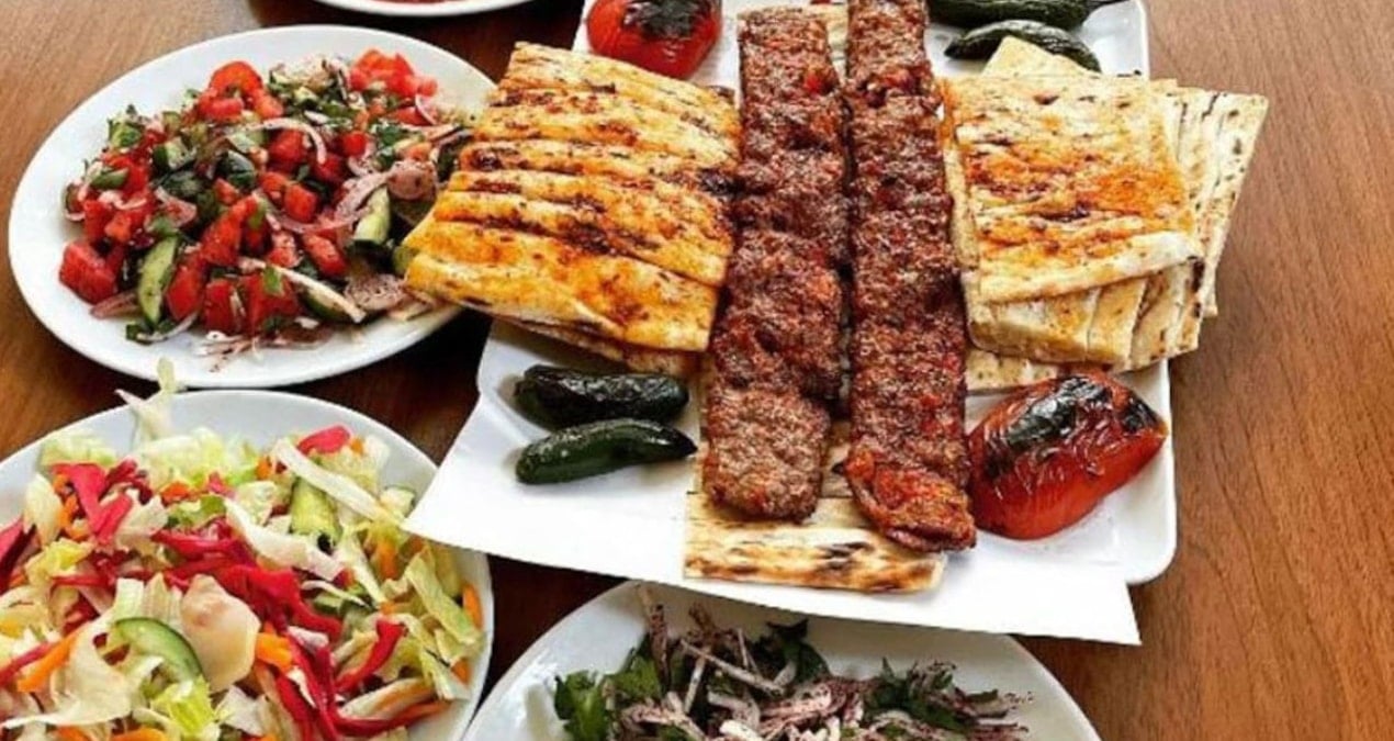 helal kebap diye satiyorlar tum etlerde domuz eti ortaya cikti J79SUuSd