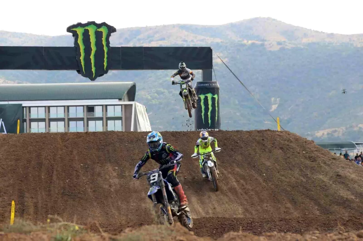 langenfelder simon mx2 dunya gencler sampiyonu B6uHMRDN