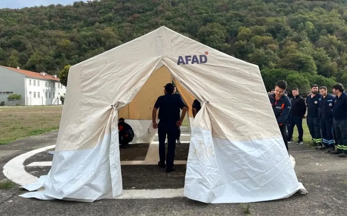 bartinda deniz kuvvetleri personeline cadir kurma egitimi Fxxqm7XI