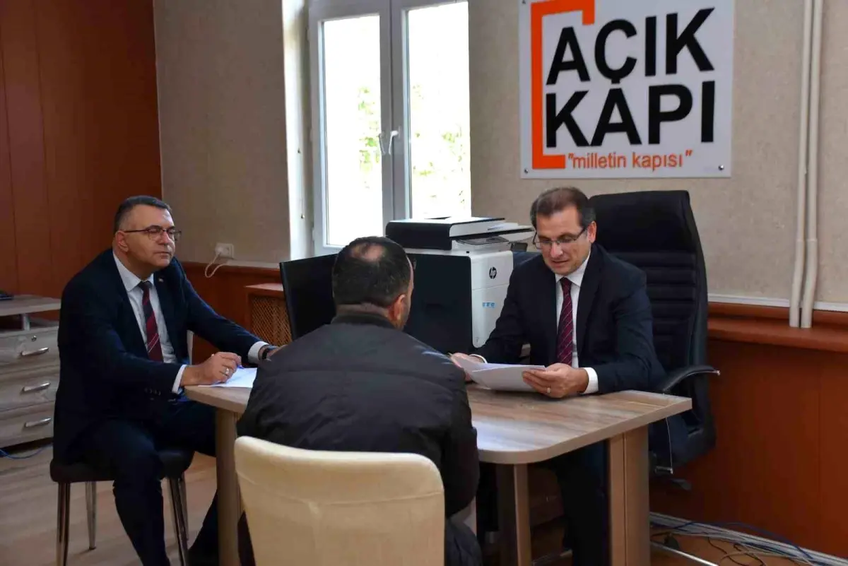 kaymakam ali guldogan vatandaslarla acik kapi bulusmasinda bir araya geldi VJJYP2IH.jpg