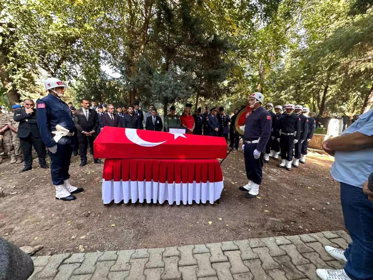 kore gazisi cemil oner son yolculuguna ugurlandi uO1KcrTk.jpg