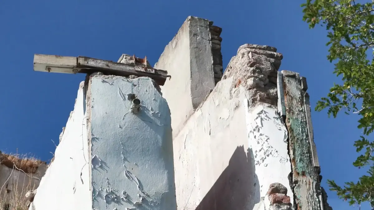 tarihi surlar tehlike saciyor AzPYrrlW.jpg