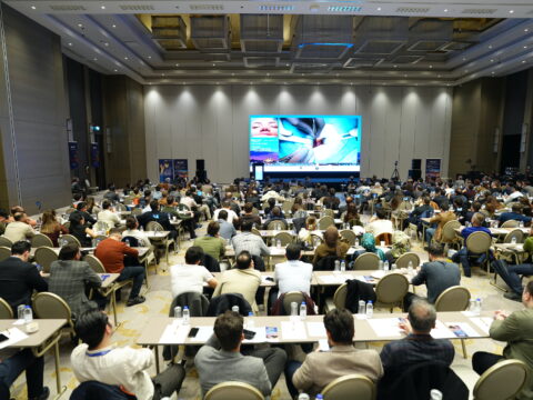 NOSECRAFT’DA EĞİTİM VE CANLI CERRAHİ BİR ARADA