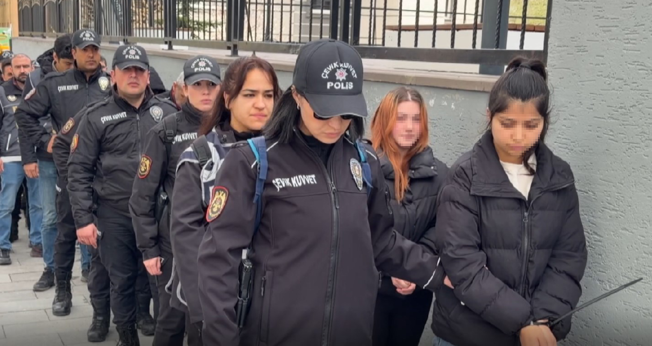 12 İlde Dolandırıcılık Çetesi Çökertildi: 23 Gözaltı