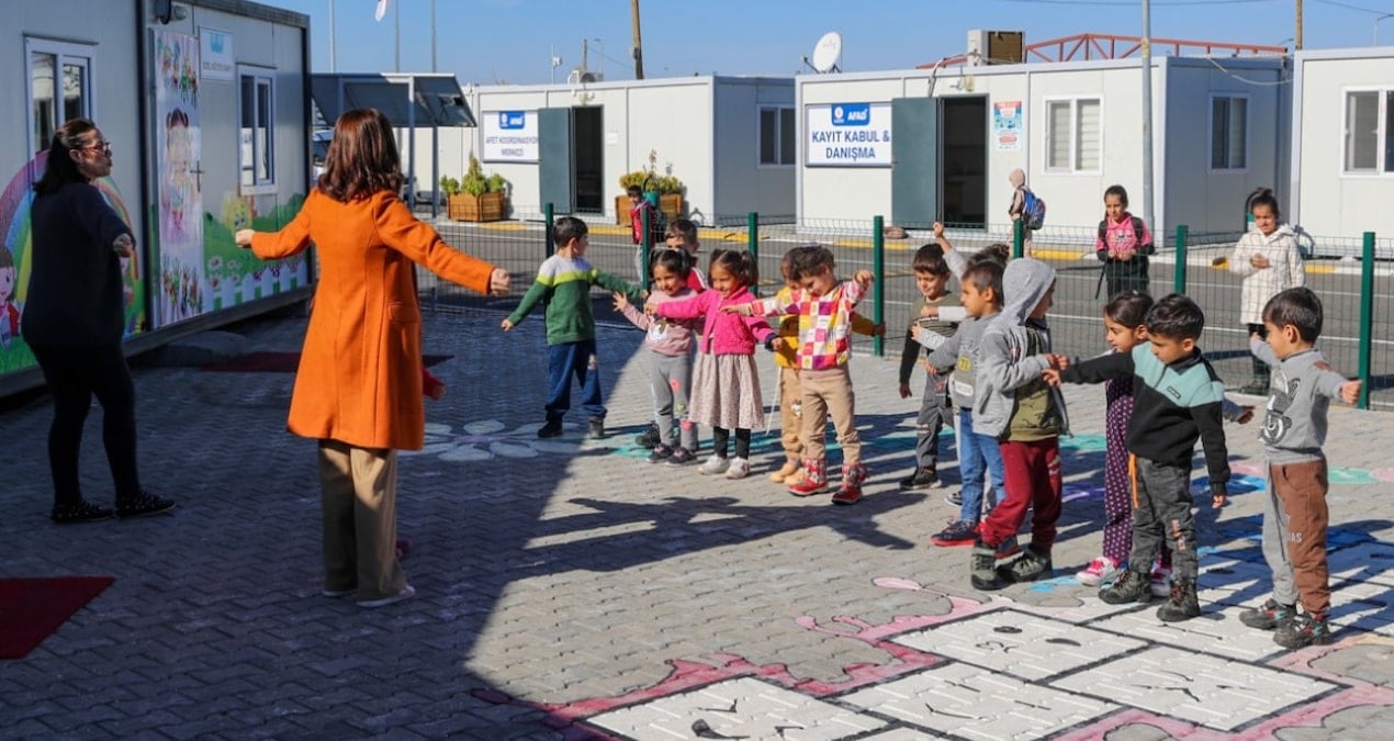 Altın Harcamalara Bütçe Varken Eğitimde Kaynak Yok