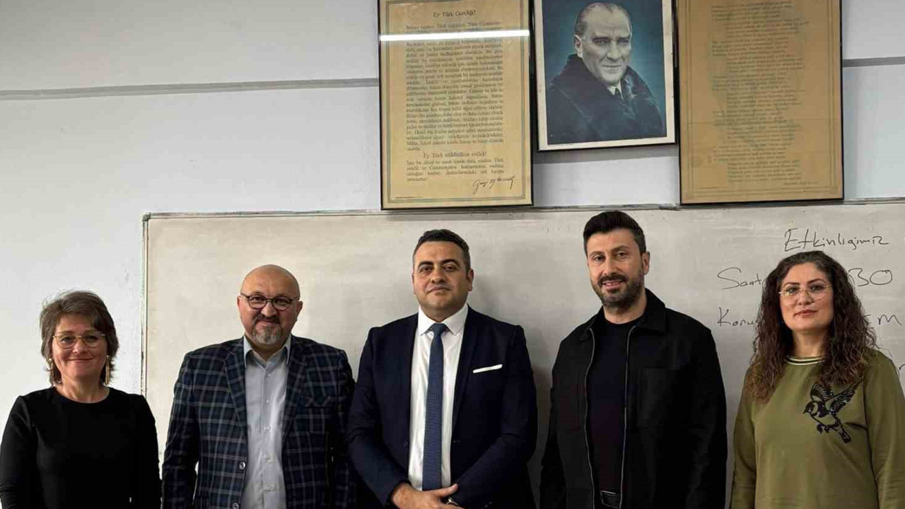 sektorun-uzman-isimleri-ogrencilerle-bulustu-HBdmih9E